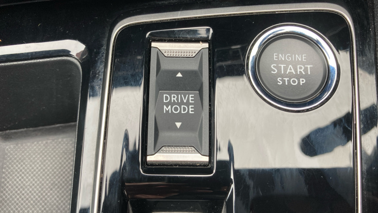 Peugeot 3008 1.6 Hybrid 180 Allure 5dr e-EAT8 Estate